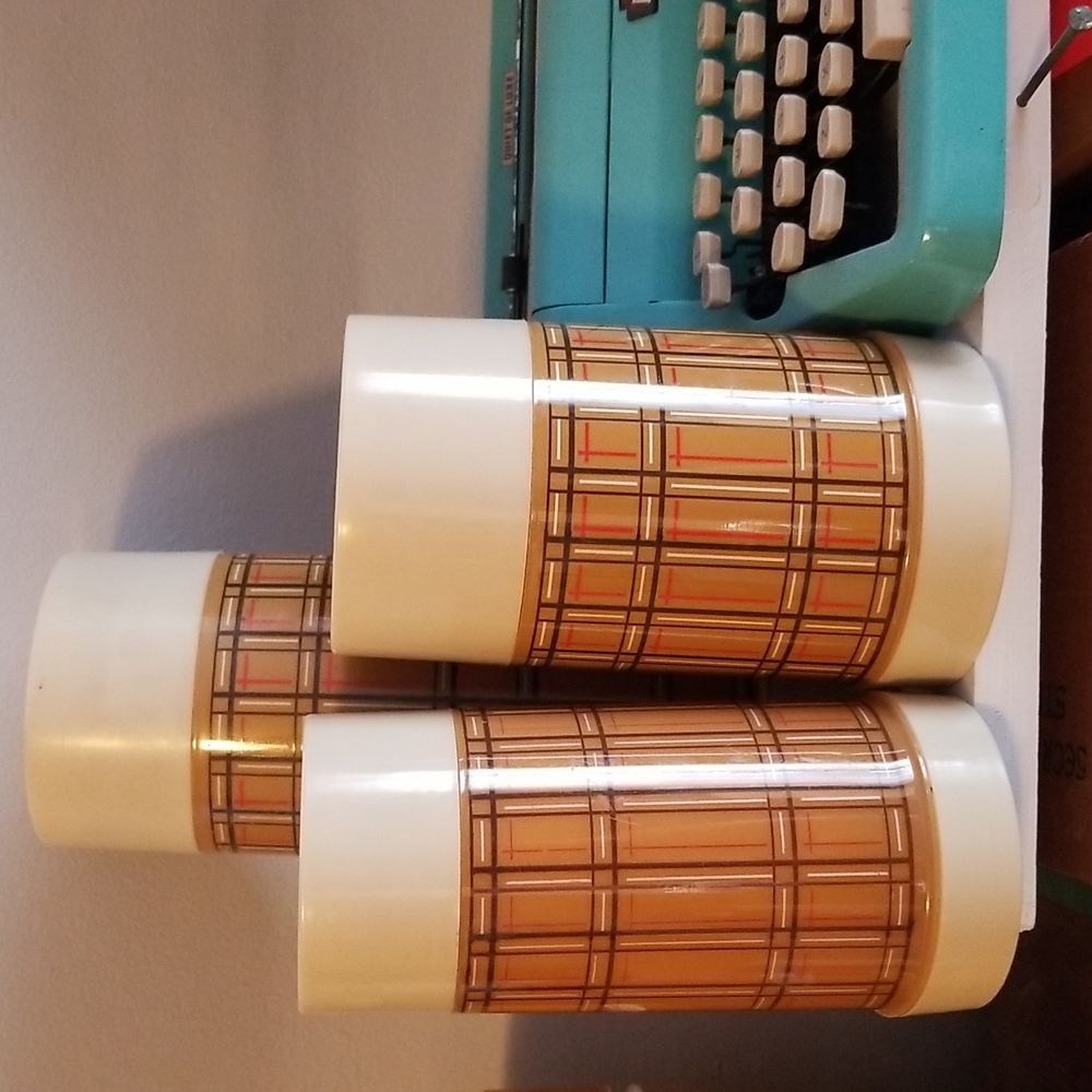 ☕ Set of Aladdin's "Best Buy" Vintage plaid thermoses ☕